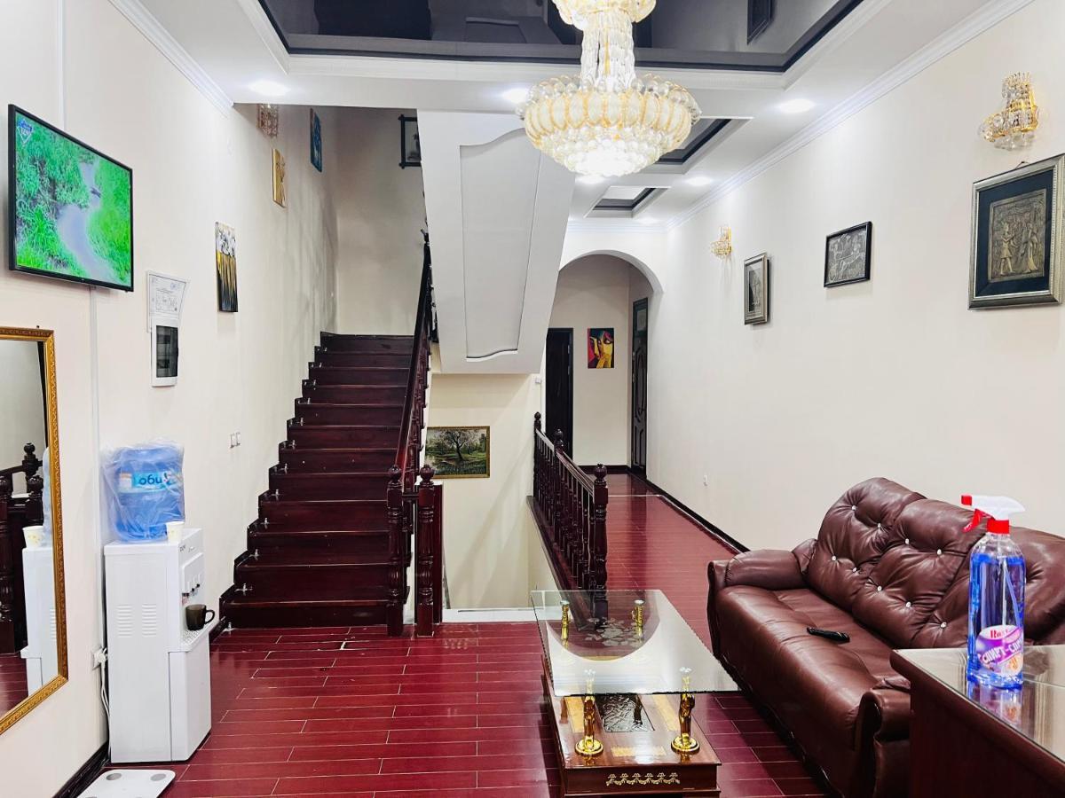 דושאנבה Alisher Hotel מראה חיצוני תמונה