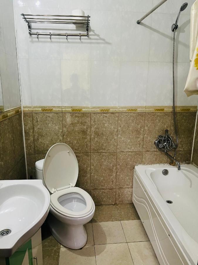 דושאנבה Alisher Hotel מראה חיצוני תמונה
